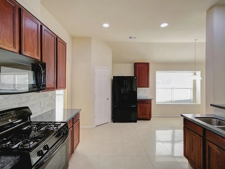 15115 Russet Bend Ln — Photo 28