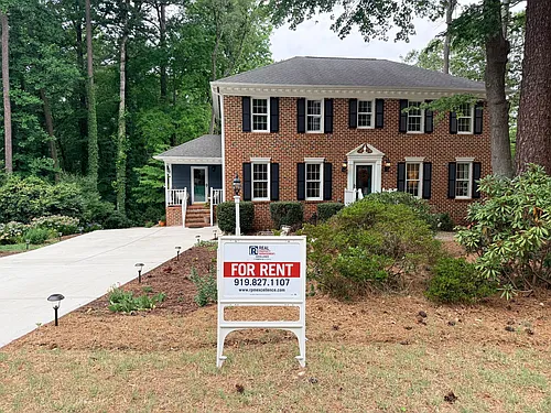 1208 Nottingham Dr Photo 1