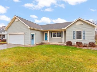 1404 Wind Dancer Trl, Tecumseh, MI 49286