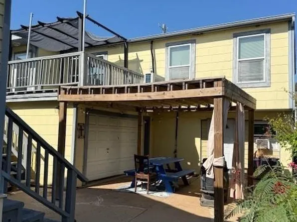 3720 Avenue P 1/2, Galveston, TX 77550