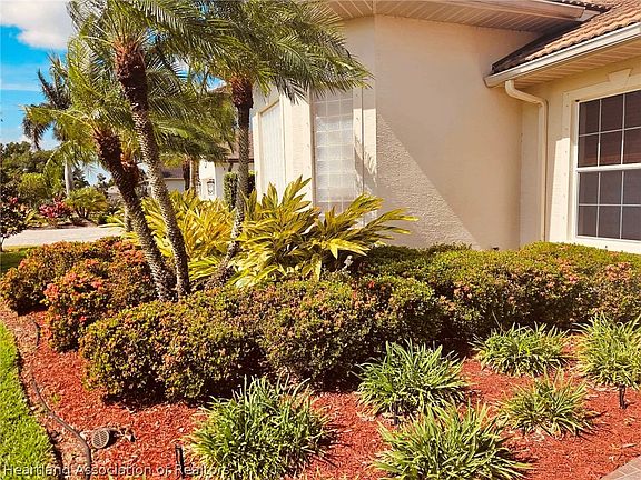 3rd image of 560 Sunset Pointe Dr