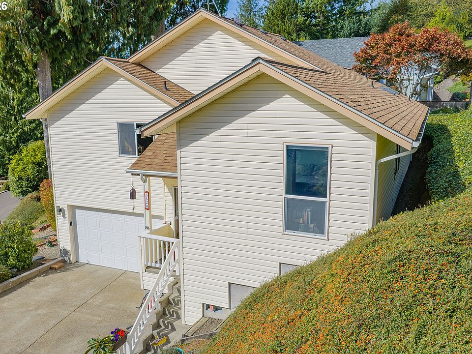 1st image of 3520 Ocean View Dr
