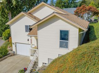 3520 Ocean View Dr, Florence, OR 97439