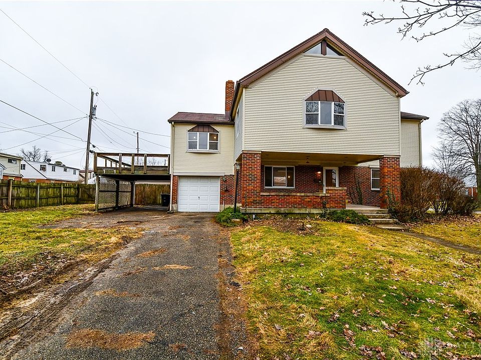 1st image of 1105 Yorkshire Pl