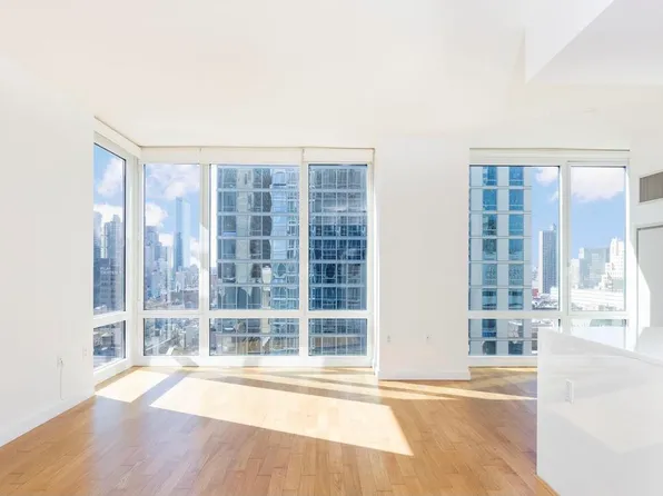 247 West 46th Street image 1 of 15