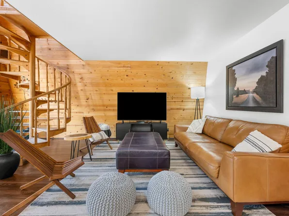 3525 N Arapaho Dr, Duck Creek Village, UT 84762