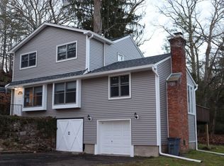 38 Glen Rd, Woodcliff Lake, NJ 07677