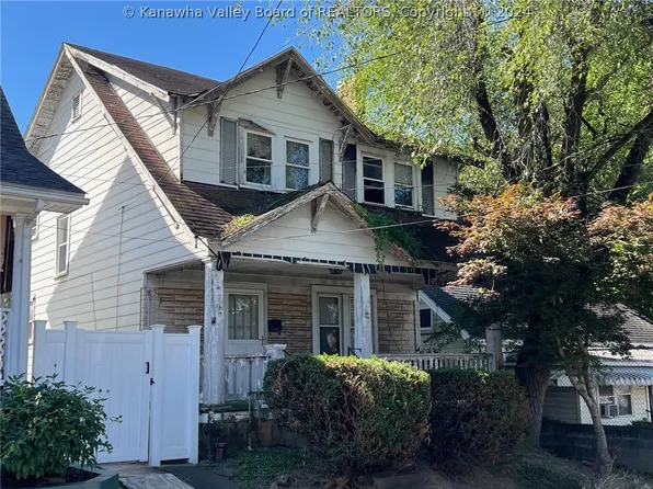 912 Thompson St, Charleston, WV 25311