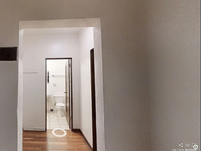 1717 Oxford St — Photo 13