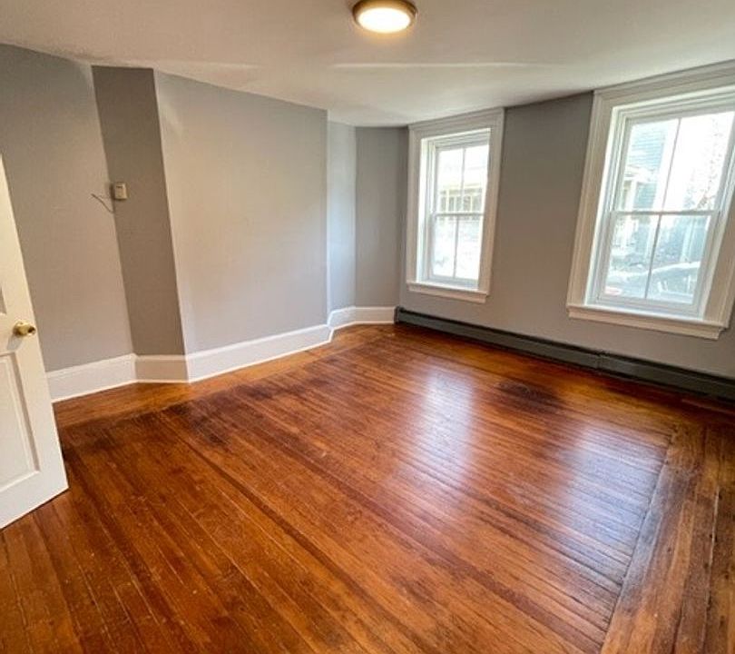 1st image of 1 Catherine St Floor 1
