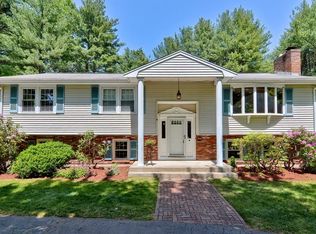 94 High St, Walpole, MA 02081