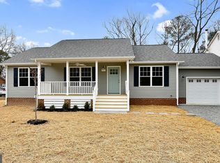 202 12th St, Colonial Beach, VA 22443
