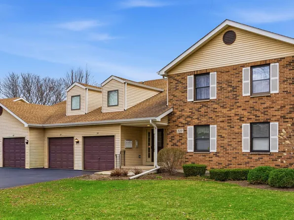 329 Everett Ave APT 2B, Crystal Lake, IL 60014