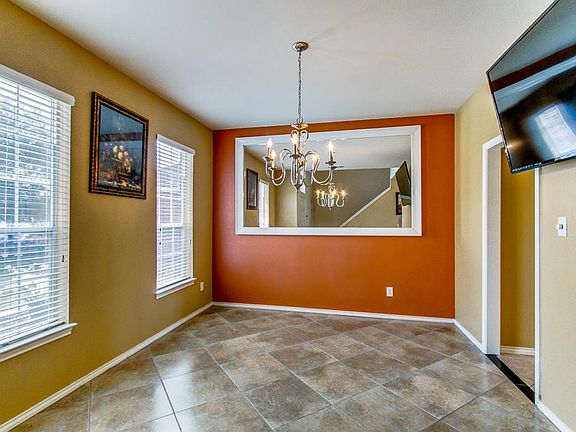 5th image of 7206 Chasegrove Ln