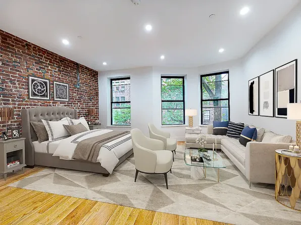 15 West 94th Street image 1 of 3