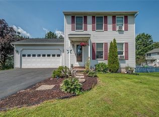 9451 Peregrin Ln, Brewerton, NY 13029