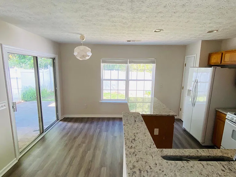 5525 Mountain Top Pl — Photo 6