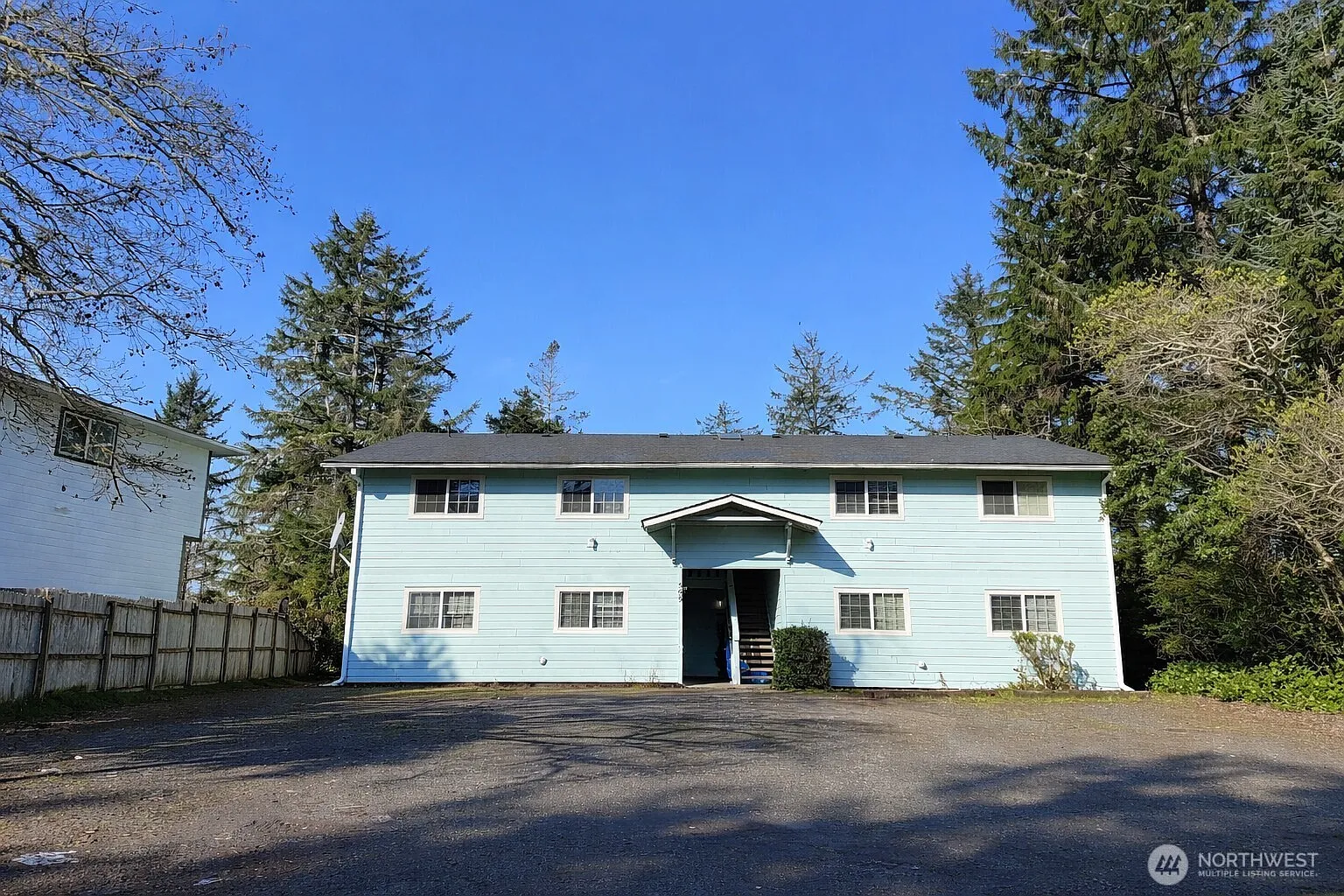 555 Sunset Avenue NE photo 1