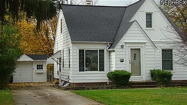2nd image of 1200 Summit Dr