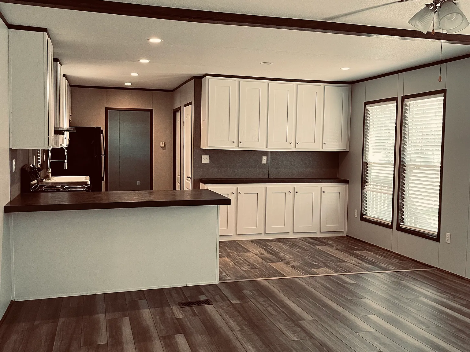 3 bed, 1216 sqft, $1,400 — Photo 2