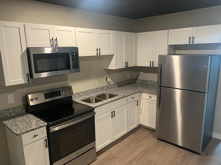 125 E North St #500 — Photo 11