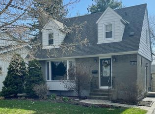 1052 Fisher Ave, Ottawa, ON K1Z 6P6