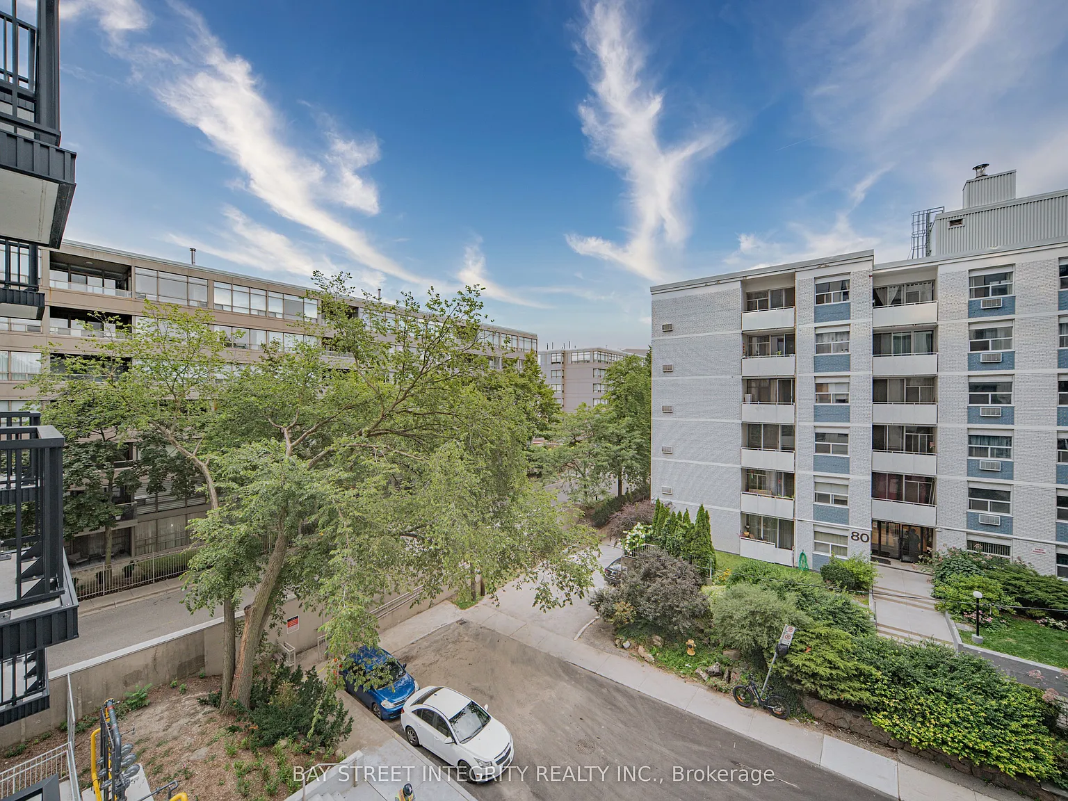 South Forest Hill Residences — Photo 3