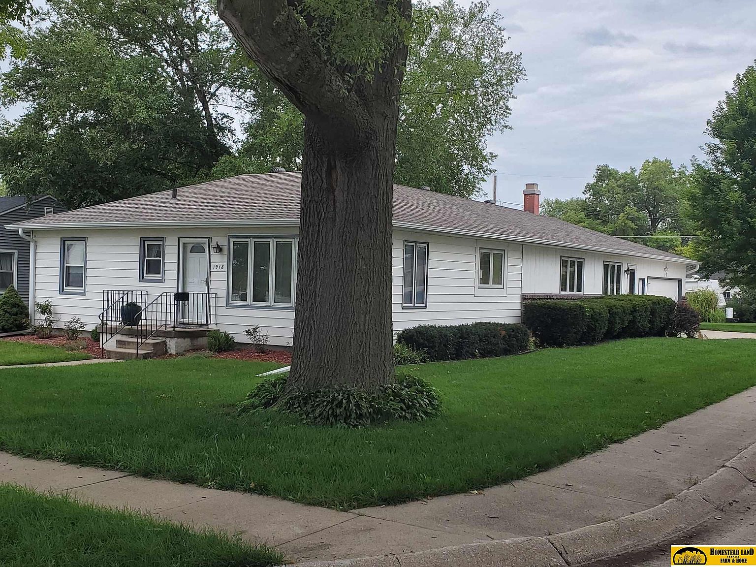 1918 Elk St Beatrice NE 68310 Zillow