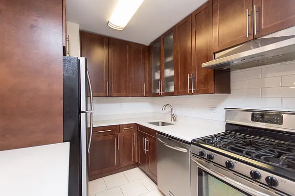 Sold by Re/Max In The City | media 3