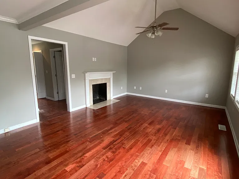 316 Whitehall Rd — Photo 8