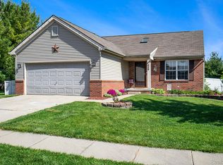 429 Sweet Briar Rdg, Linden, MI 48451