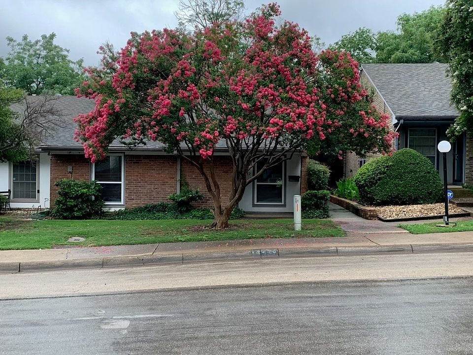 1st image of 13652 Flagstone Ln