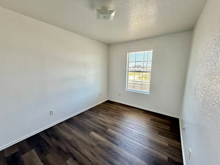 4302 Alan Kent Dr — Photo 9