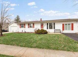 1407 Tuckahoe Park Dr, Valparaiso, IN 46383