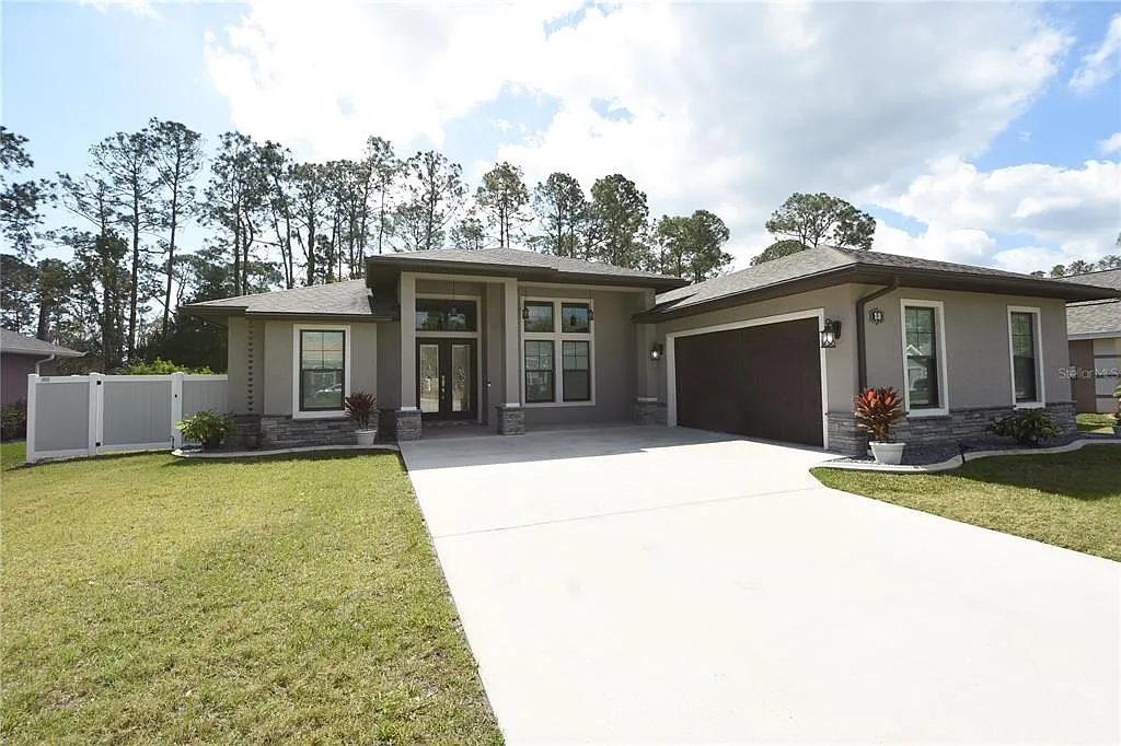 3 bed, 3.0 bath, 2012 sqft, $5,500 — Photo 1