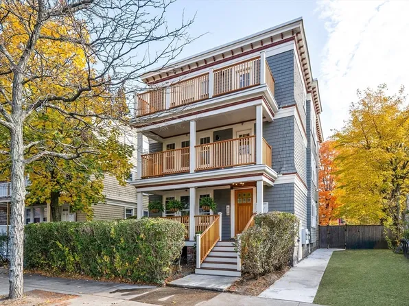 744 Washington St #1, Dorchester Center, MA 02124