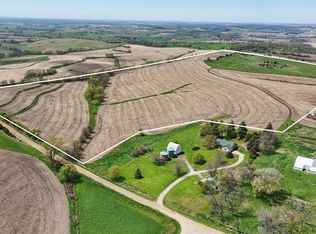 1 Locust Ave, Guthrie Center, IA 50115