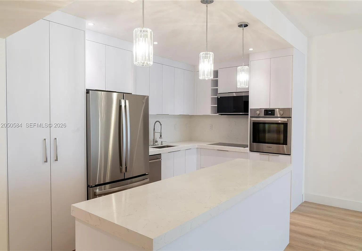1 bed, 1000 sqft, $3,000 — Photo 3