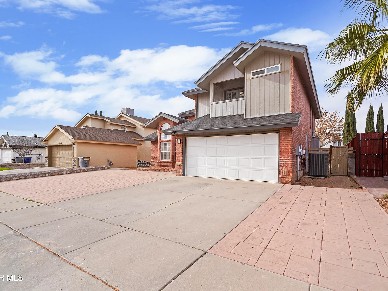 4 bed, 2.5 bath, 2171 sqft, $1,750 — Photo 2