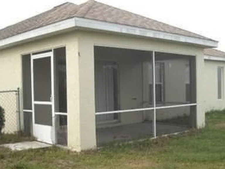 4544 Varsity Cir — Photo 2