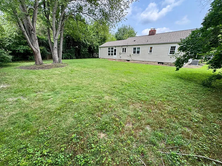416 Townsend Rd — Photo 22