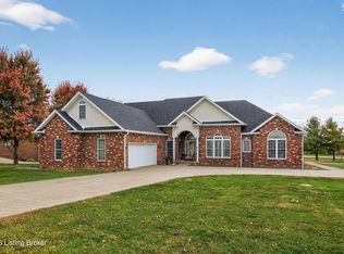 230 Rosewood Dr, Lebanon, KY 40033