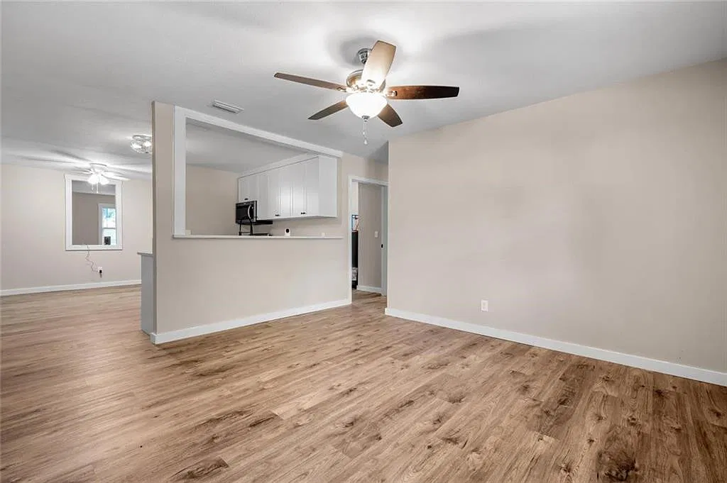 4 bed, 2.0 bath, 1616 sqft, $2,000 — Photo 4