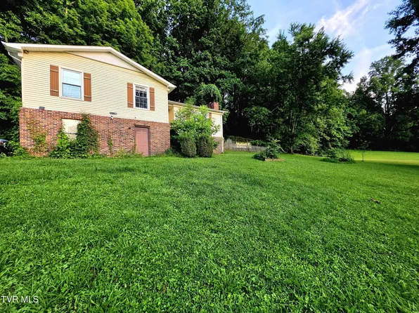 822 Henson Rd, Bristol, TN 37620