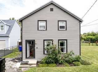 2666 Lakewood Ave, Hamburg, NY 14075