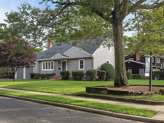 3rd image of 637A Seaford Ave