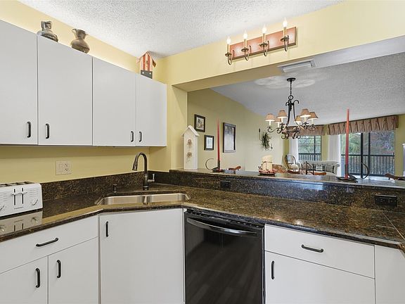 5th image of 7555 Fairfax Drive #214