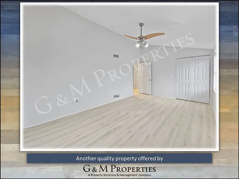 44 Chester Ave — Photo 28