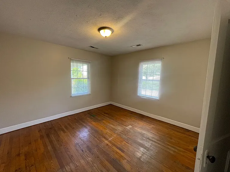 2600 Old Forest Rd — Photo 6