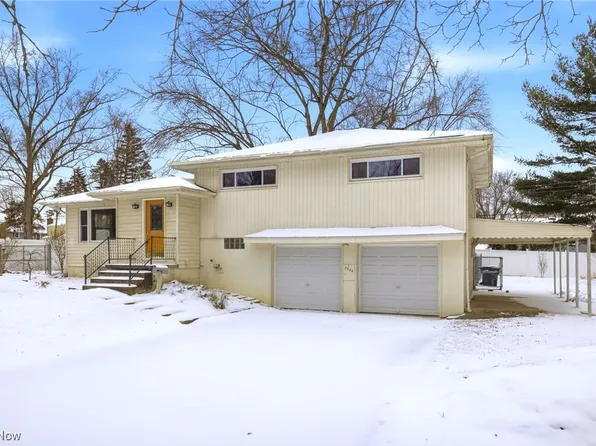 3856 Northview Dr, Stow, OH 44224